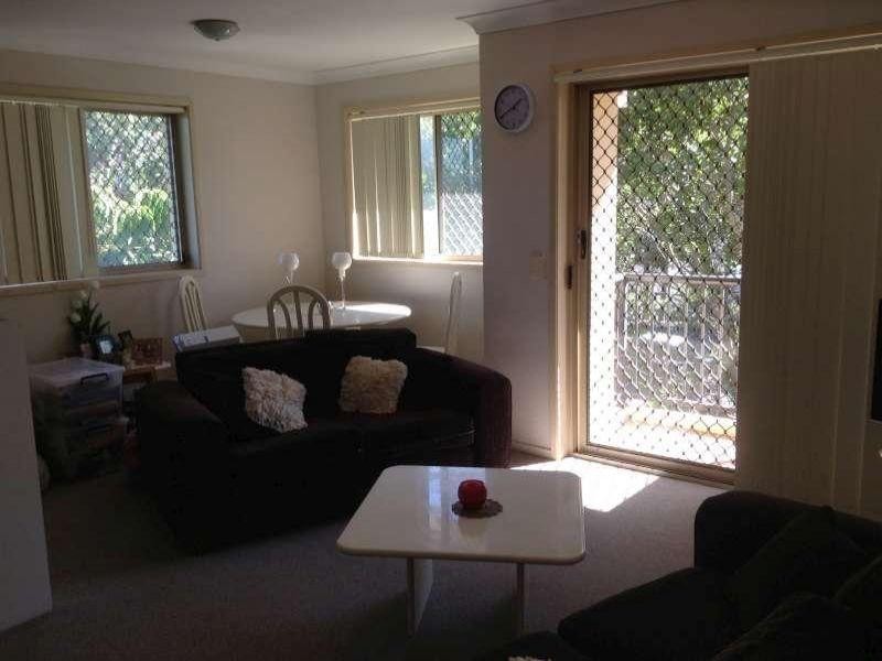 22/14 Spendelove Avenue, Southport QLD 4215