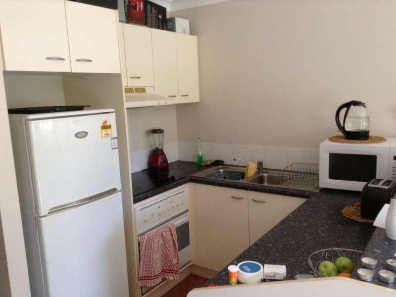 22/14 Spendelove Avenue, Southport QLD 4215