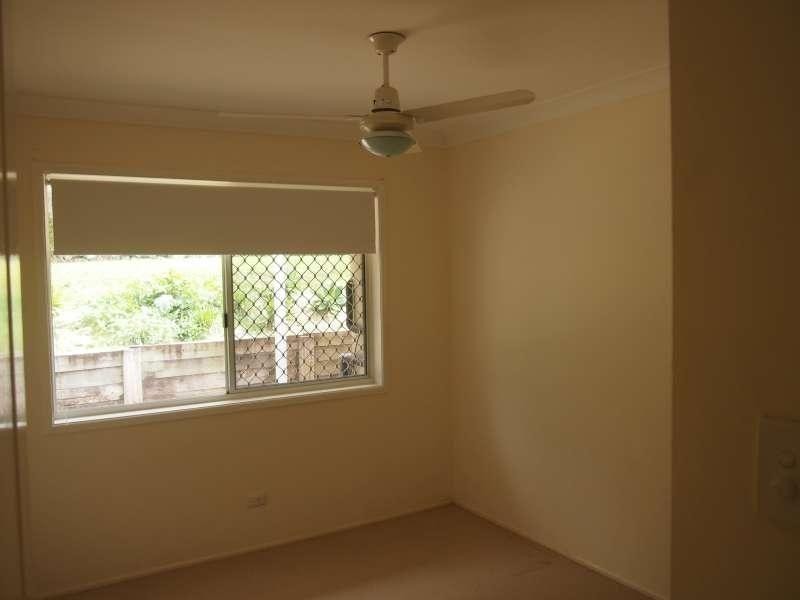 6 Cobram Place, Helensvale QLD 4212