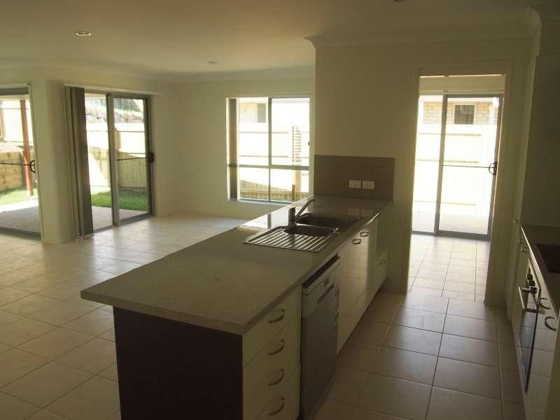 11 Oscar Close, Ormeau QLD 4208