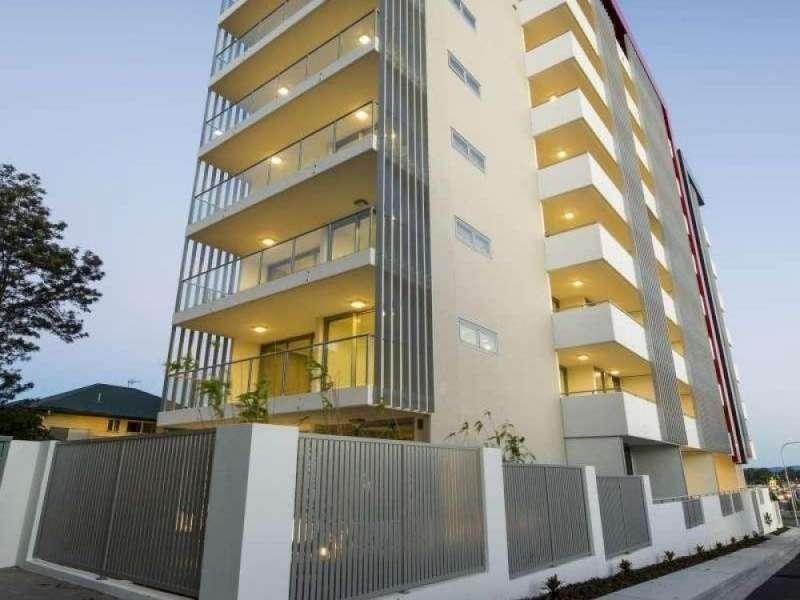 305/3-5 Gibbs Street, Southport QLD 4215