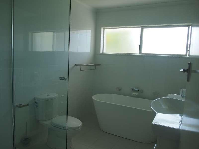71 Shaw Street, Southport QLD 4215