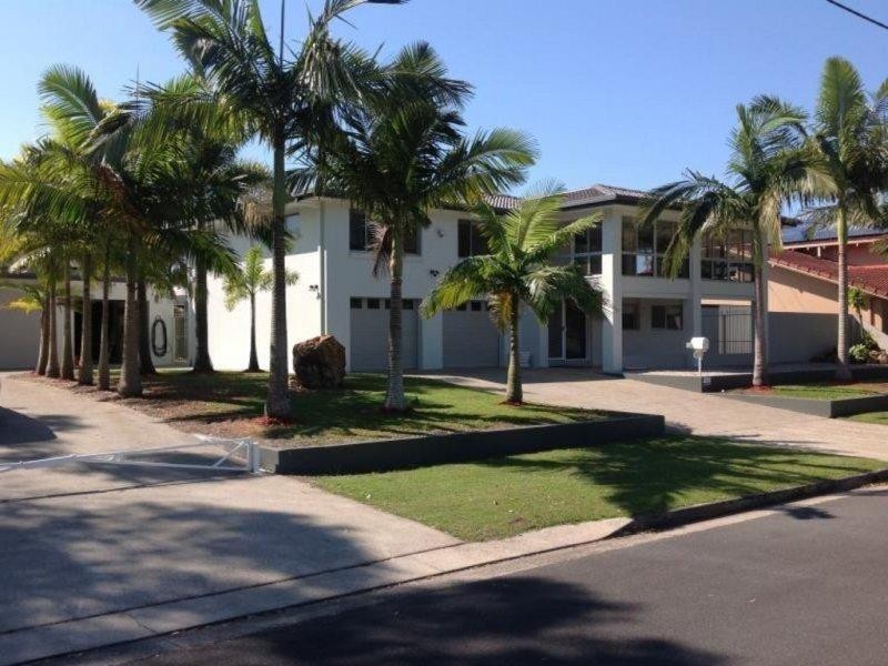 71 Shaw Street, Southport QLD 4215