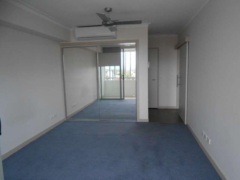 702/3-5 Gibbs Street, Southport QLD 4215