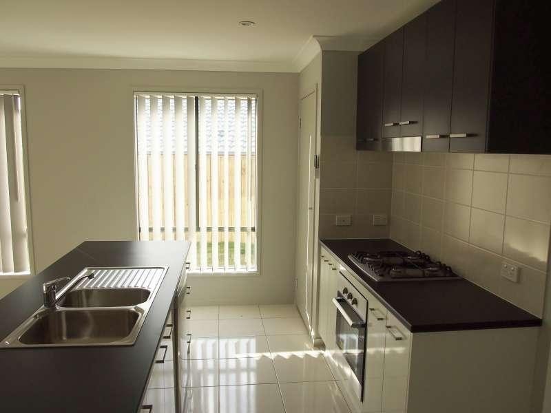 38 Milly Circuit, Ormeau QLD 4208