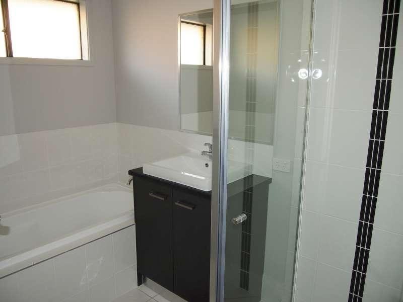 38 Milly Circuit, Ormeau QLD 4208