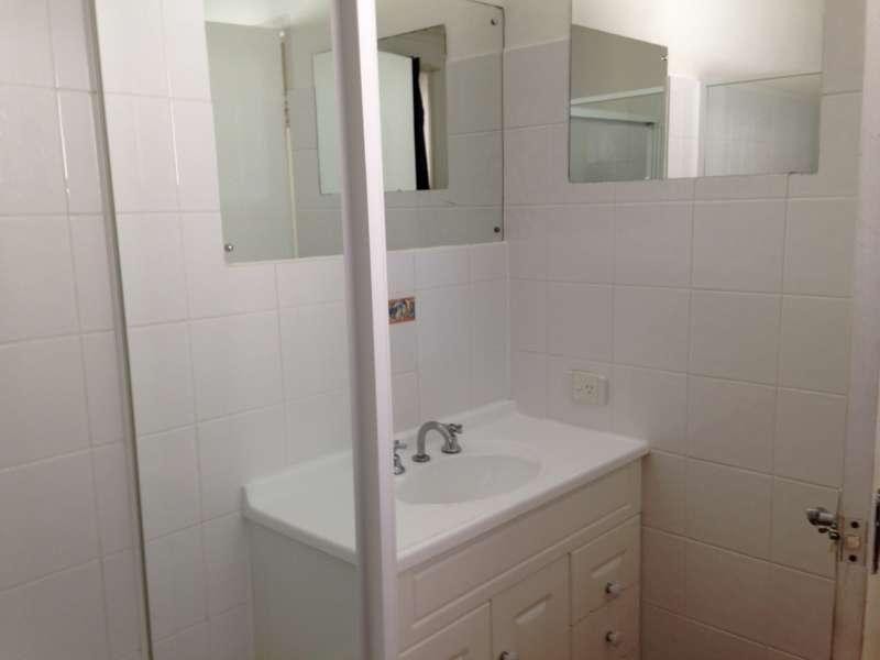 3/26 Leonard Avenue, Surfers Paradise QLD 4217