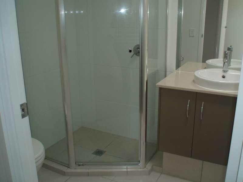 10/446 Pine Ridge Road, Coombabah QLD 4216