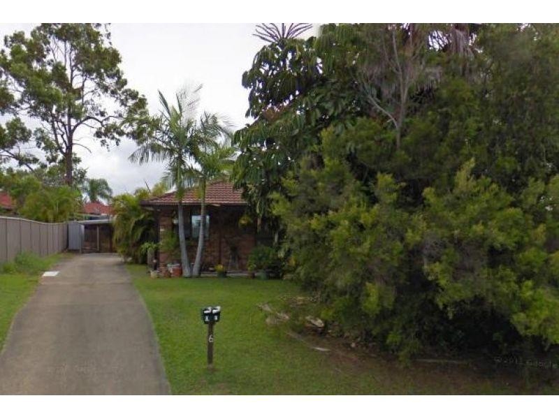 2/6 Senate Street, Labrador QLD 4215