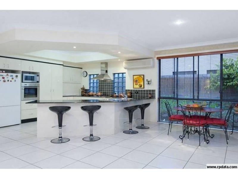 14 Joel Court, Helensvale QLD 4212