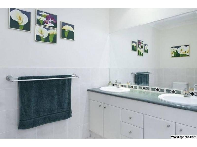 14 Joel Court, Helensvale QLD 4212