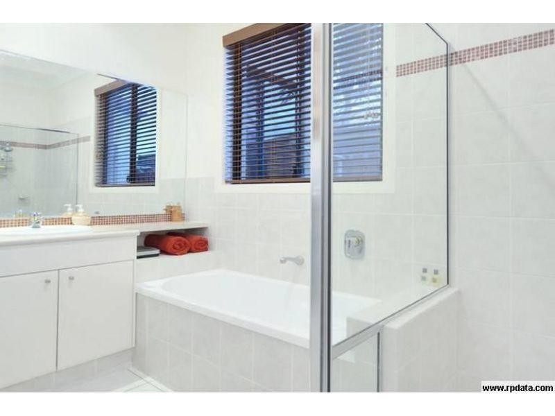 14 Joel Court, Helensvale QLD 4212