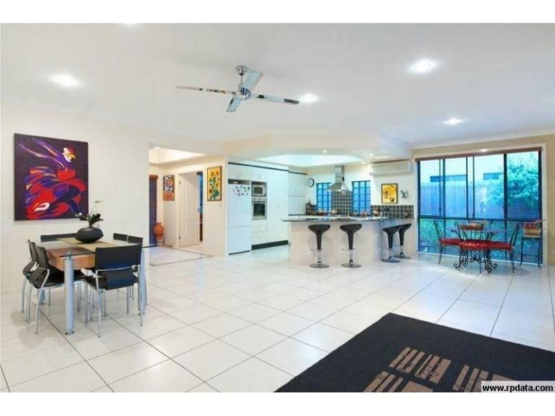 14 Joel Court, Helensvale QLD 4212