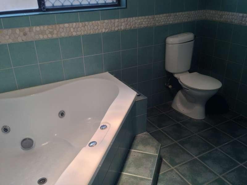 2/51 Botanical Drive, Labrador QLD 4215