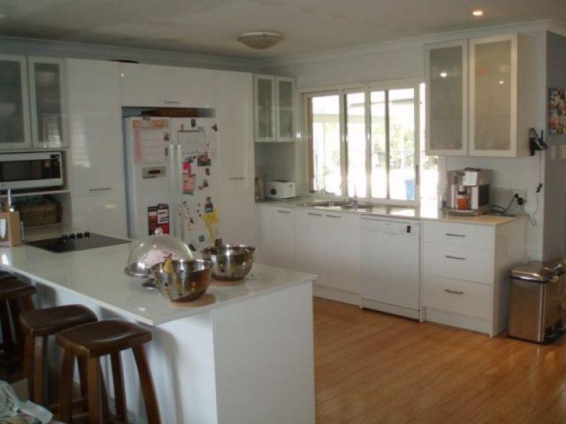 19 Pinemount Crescent, Oxenford QLD 4210