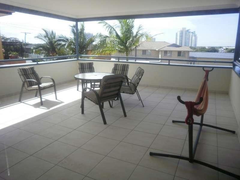 9 Reynolds Avenue, Labrador QLD 4215