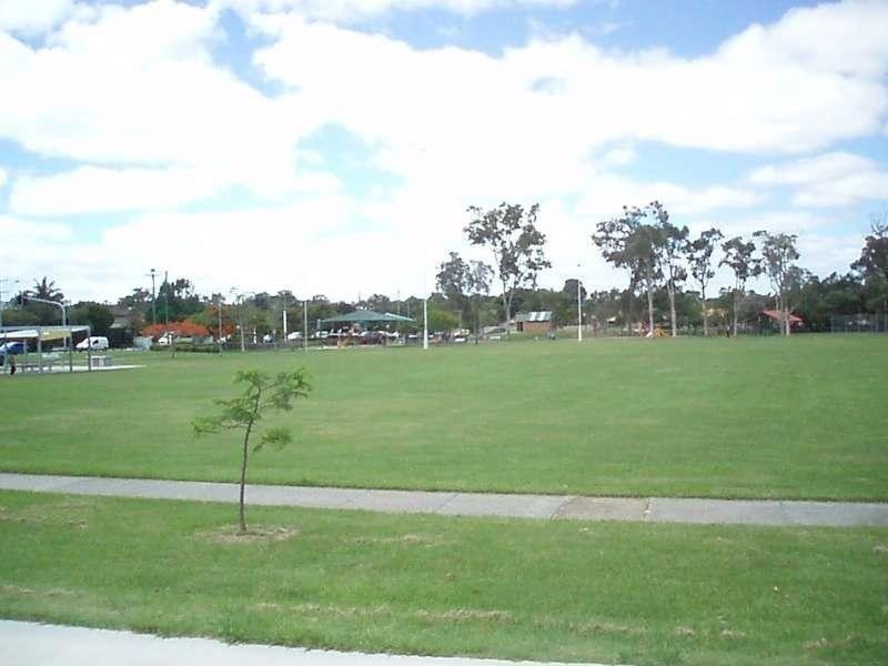 1/8 Burwood Court, Labrador QLD 4215