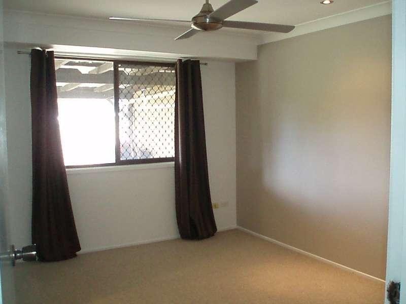 1/8 Burwood Court, Labrador QLD 4215