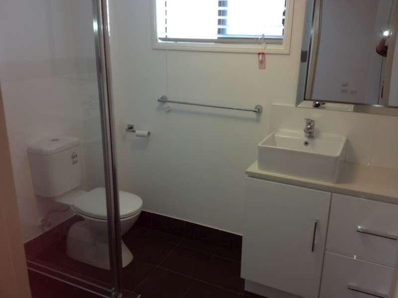 7/3 Ahern Street, Labrador QLD 4215