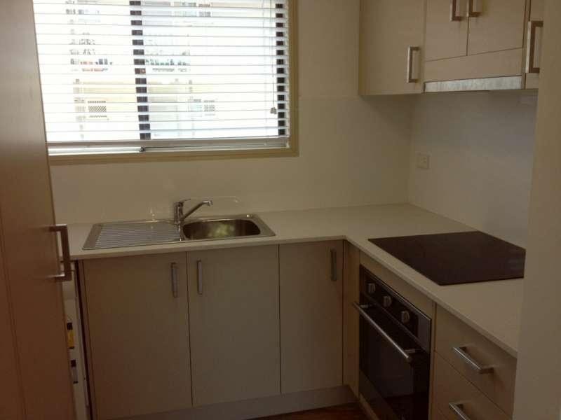 7/3 Ahern Street, Labrador QLD 4215