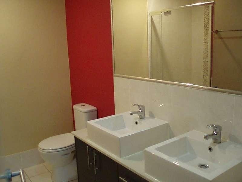 2/24 Bluetail Crescent, Upper Coomera QLD 4209