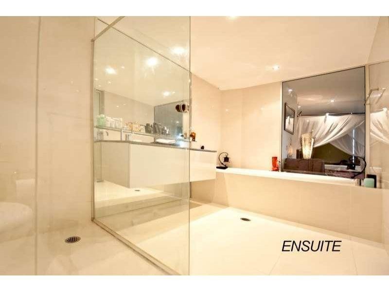 1031/9 Ferny Avenue, Surfers Paradise QLD 4217
