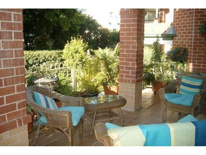 11/53 Bauer Street, Southport QLD 4215