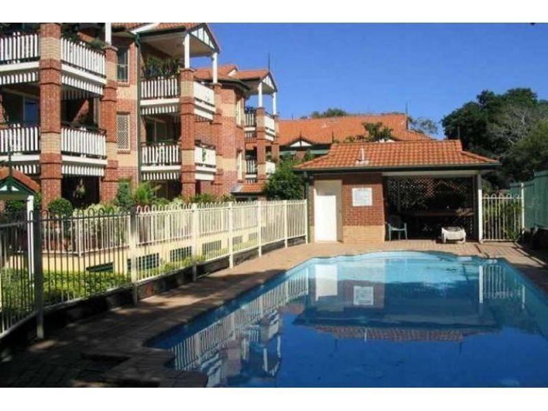 11/53 Bauer Street, Southport QLD 4215