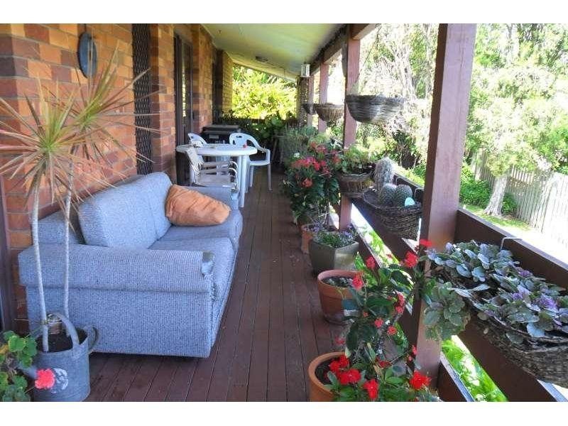 16 Mingaletta Drive, Ashmore QLD 4214