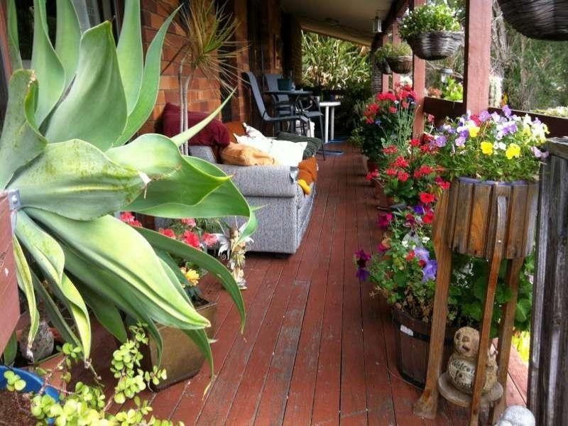 16 Mingaletta Drive, Ashmore QLD 4214