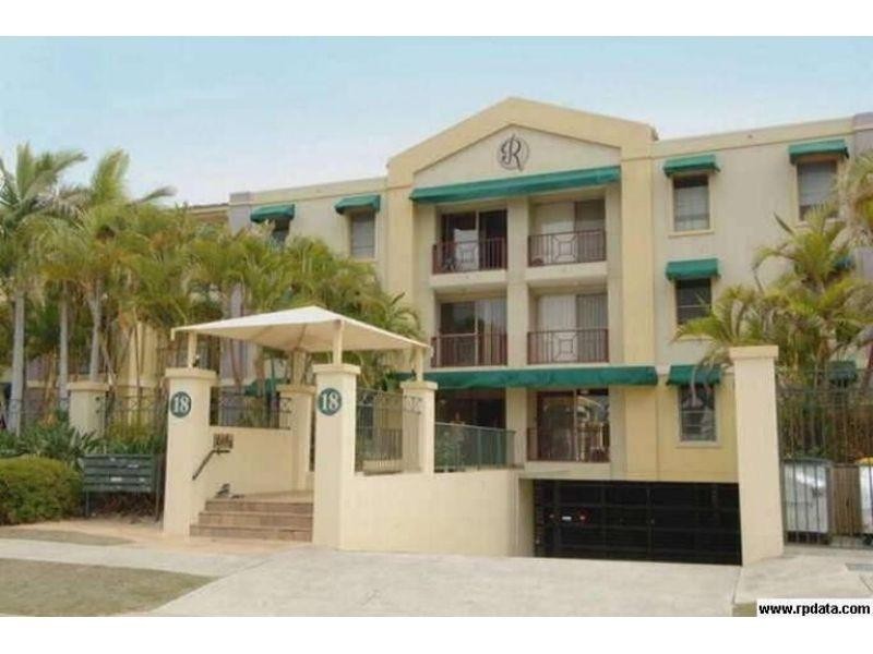 8/18 Jennifer Avenue, Runaway Bay QLD 4216