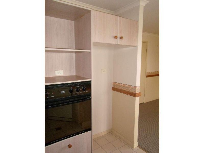 8/18 Jennifer Avenue, Runaway Bay QLD 4216