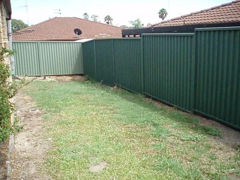 2/283 Government Road, Labrador QLD 4215