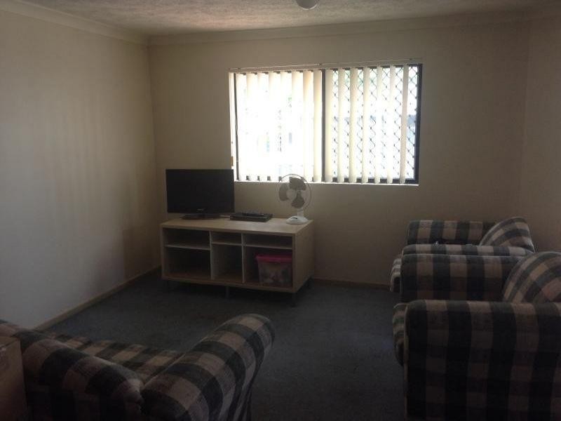 2/6 White Street, Southport QLD 4215