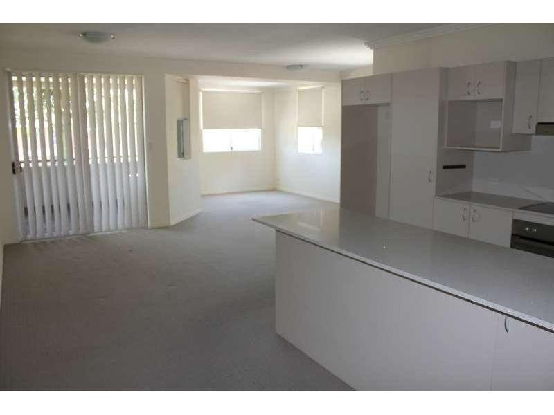 11/6-10 Rose Street, Southport QLD 4215