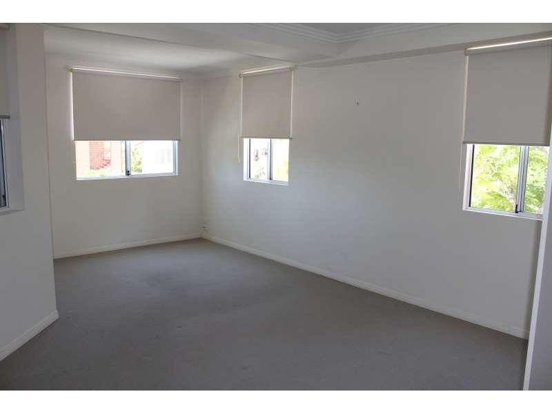 11/6-10 Rose Street, Southport QLD 4215