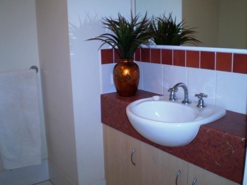 2/61 North Street, Southport QLD 4215