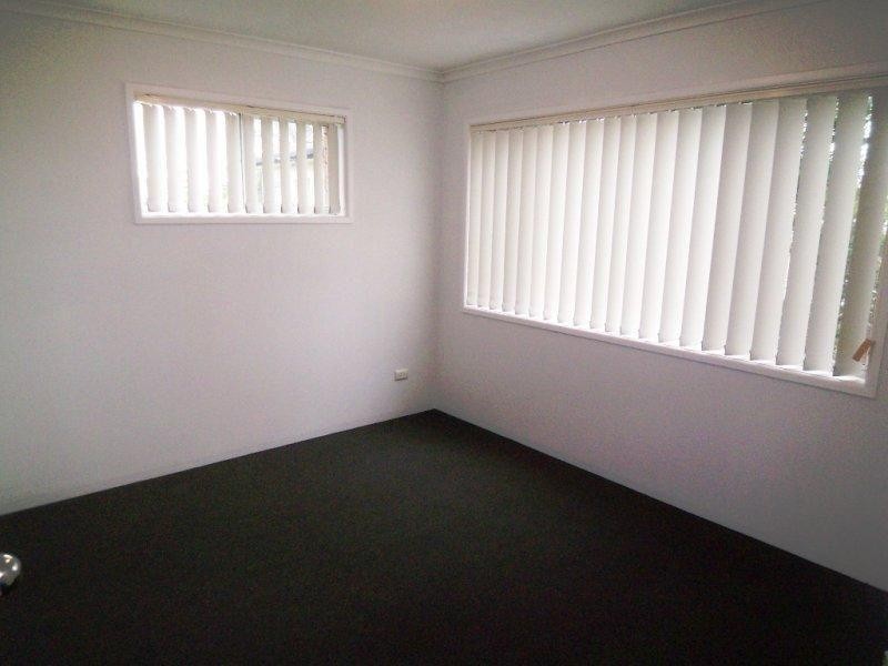 4/143 High Street, Southport QLD 4215