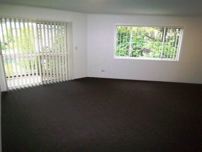 4/143 High Street, Southport QLD 4215