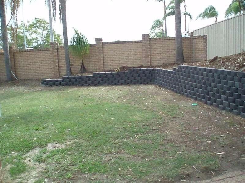 2 Dawnann Court, Carrara QLD 4211