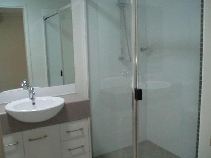 32 McLachlan Circuit, Willow Vale QLD 4209