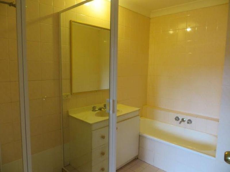 8/16 Lather Street, Southport QLD 4215