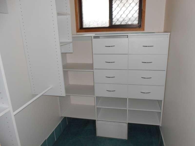 4 Sun Valley Drive, Ashmore QLD 4214