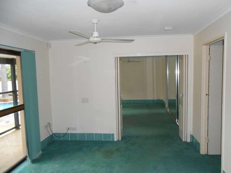 4 Sun Valley Drive, Ashmore QLD 4214