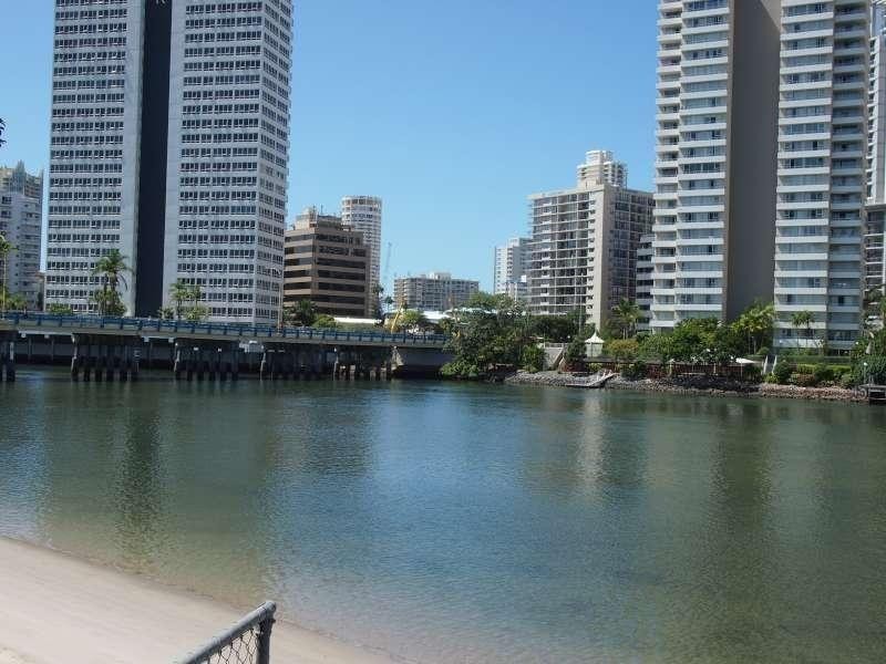 11/29 Tarcoola Crescent, Surfers Paradise QLD 4217