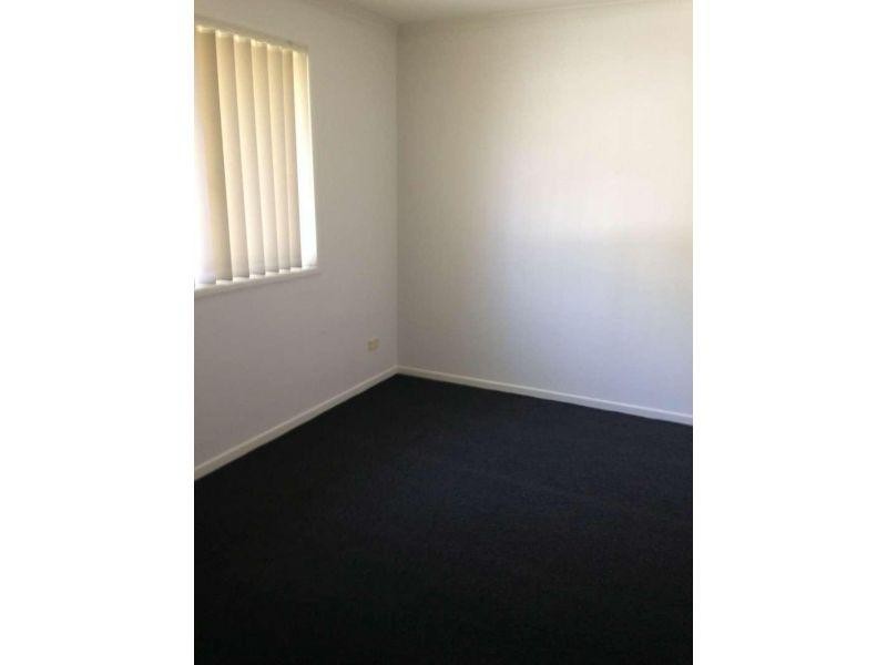 2/157 Frank Street, Labrador QLD 4215