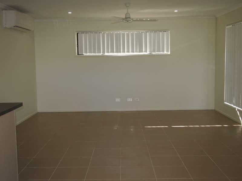 17 McLachlan Circuit, Willow Vale QLD 4209