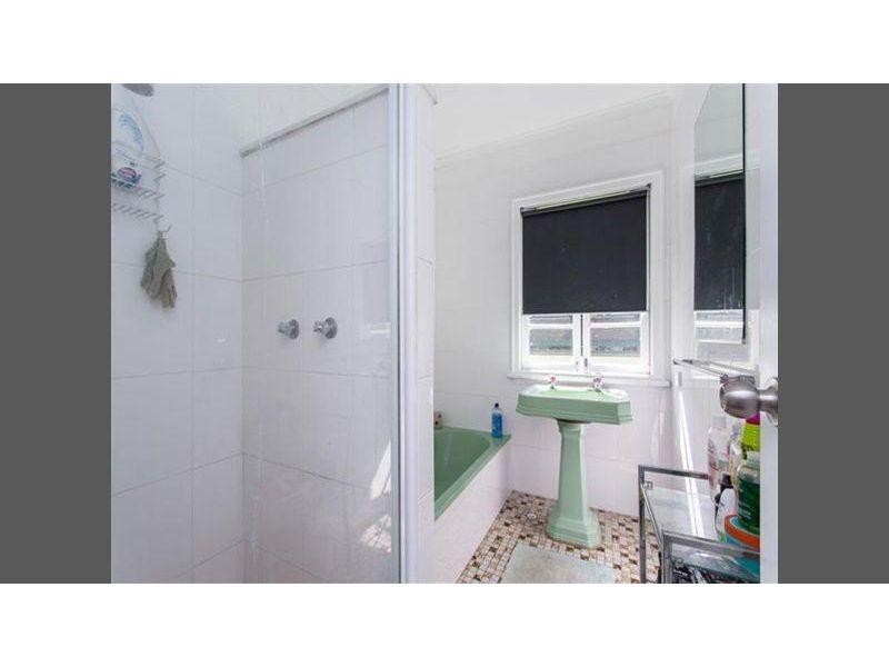 2/2044 Gold Coast Highway, Miami QLD 4220