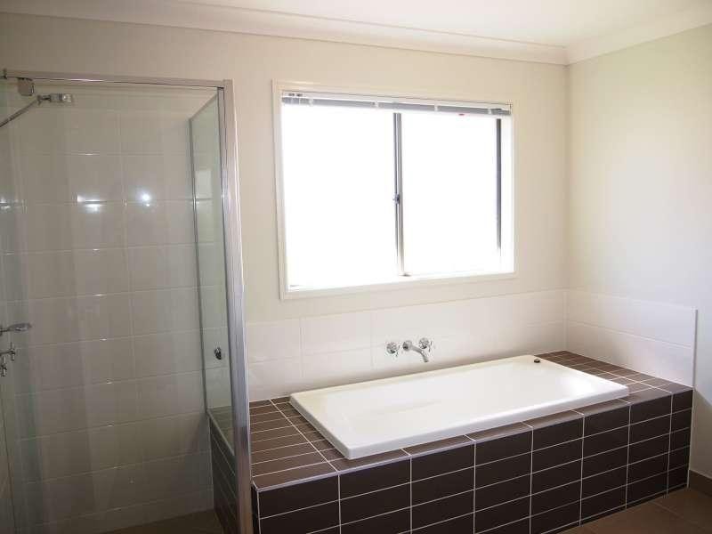 19 Custodian Crescent, Ormeau QLD 4208