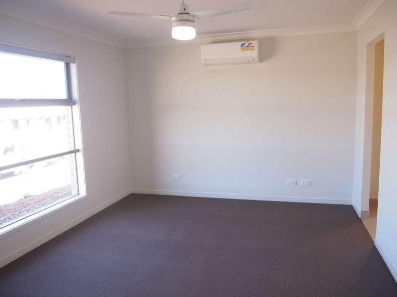 17 Custodian Crescent, Ormeau QLD 4208